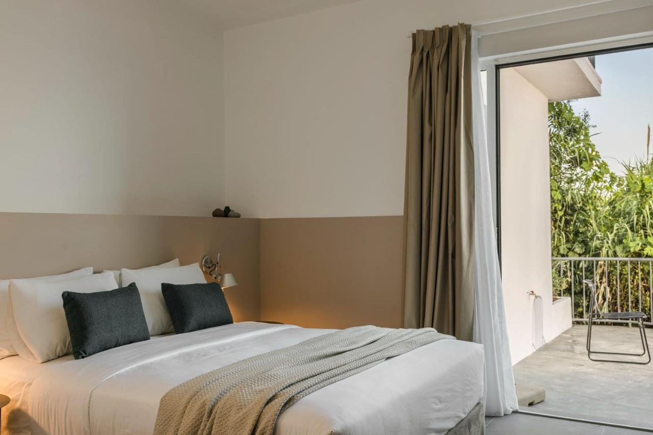 The Rock Hotel สเกียธอสทาวน์ ภายนอก รูปภาพ