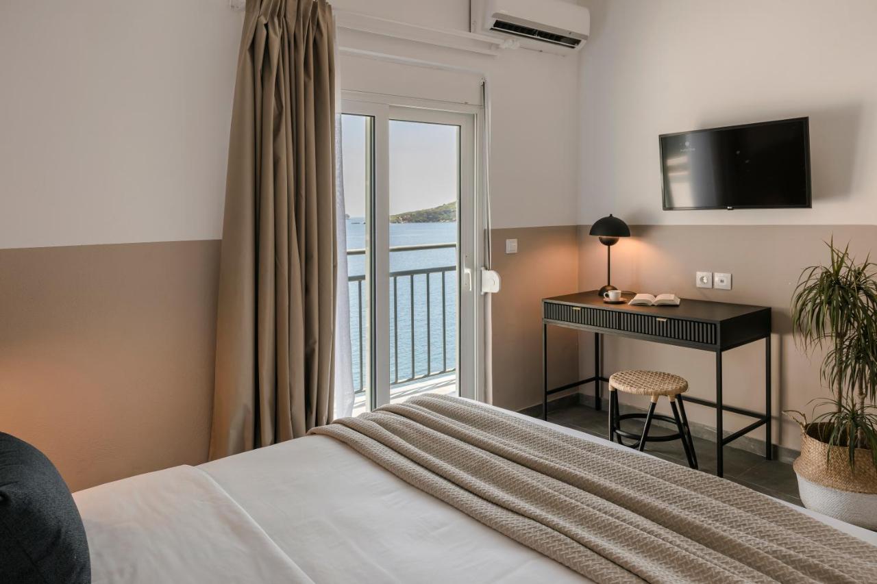 The Rock Hotel สเกียธอสทาวน์ ภายนอก รูปภาพ
